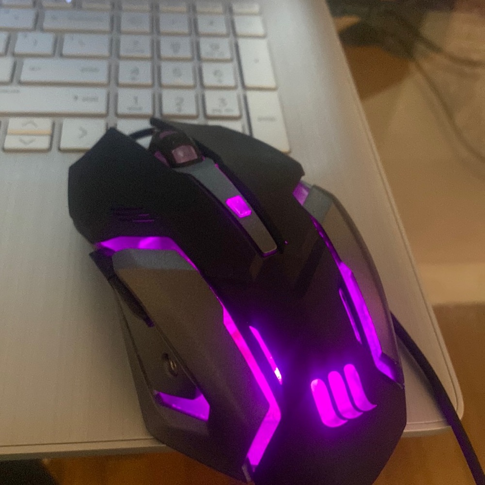 GAMING MOUSE DIFFERENT COLORS